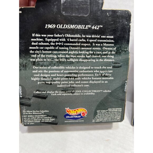 Hot Wheels Demolition ManOlds 442 w-30 1969 Oldsmobile 442 lot of two cars - Picture 5 of 6